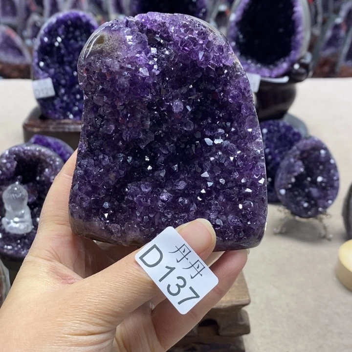 未镶嵌大型摆件（非配饰）水晶