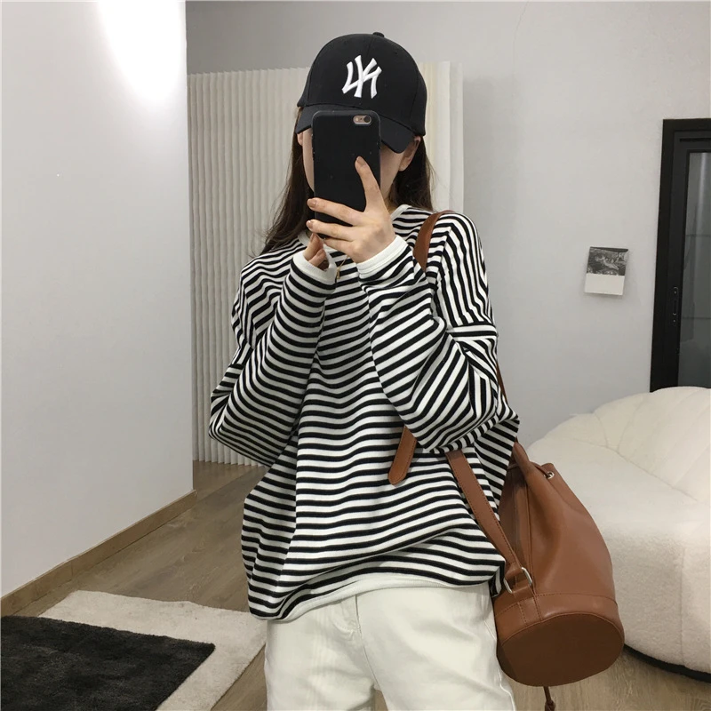 蝙蝠袖条纹卫衣女春季薄款韩版宽松纯棉早秋上衣oversize慵懒风休