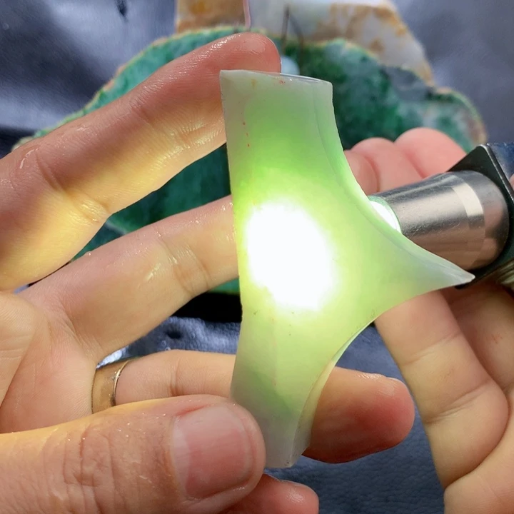 翡翠未镶嵌颈饰缅甸天然翡翠吊坠片料挂件牌子