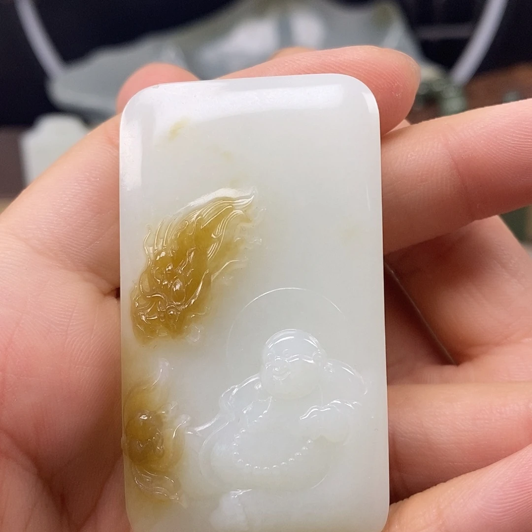 一***狸和田玉未镶嵌颈饰