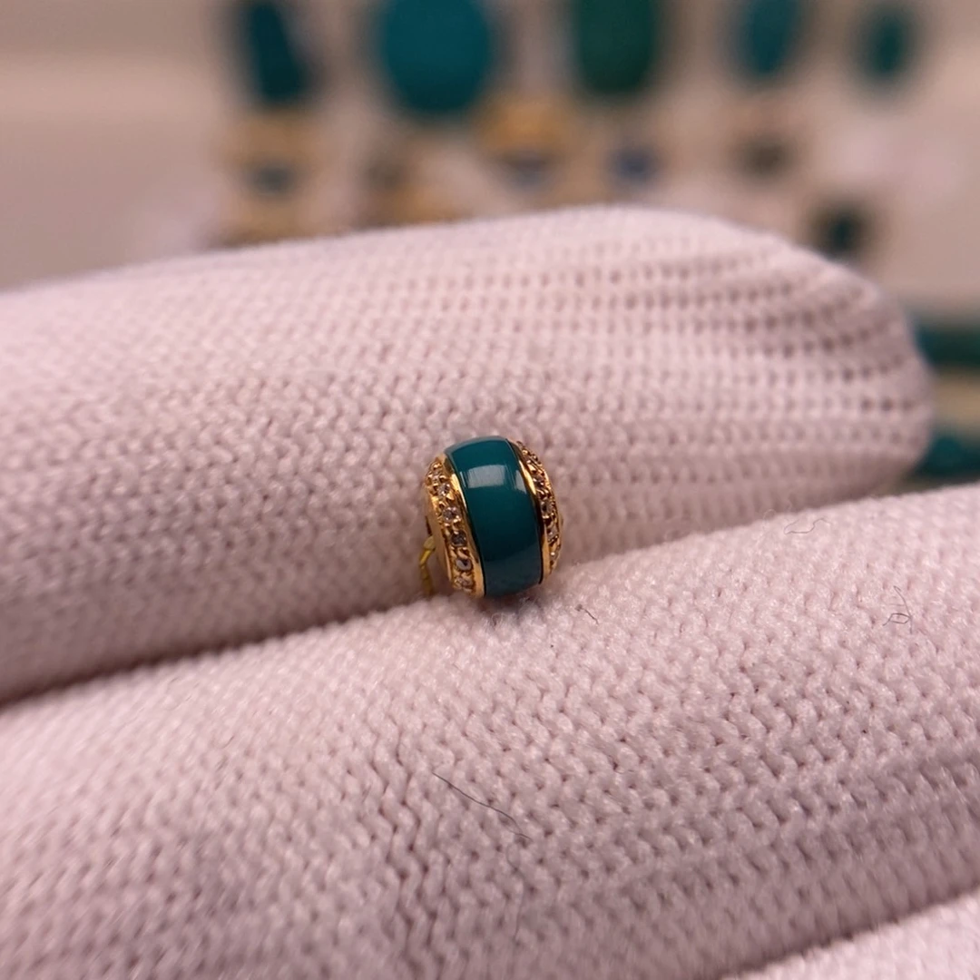 18K金镶嵌绿松石汉堡珠6x5mmAA501