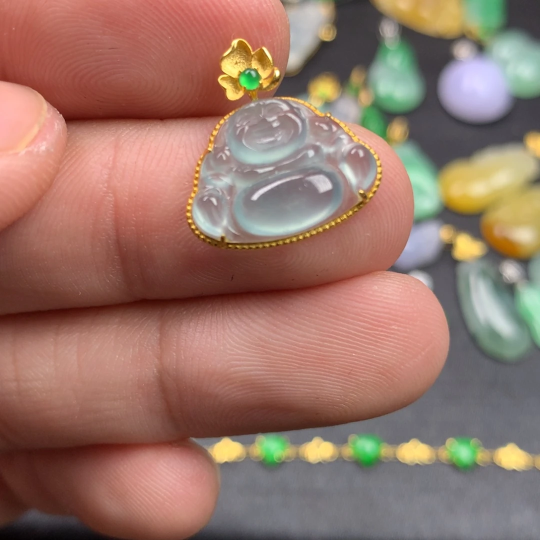 【闪购商品】颈饰18K金镶嵌翡翠翡翠