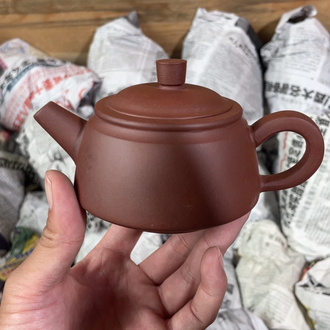 茶壶紫砂老厂紫砂壶一件。