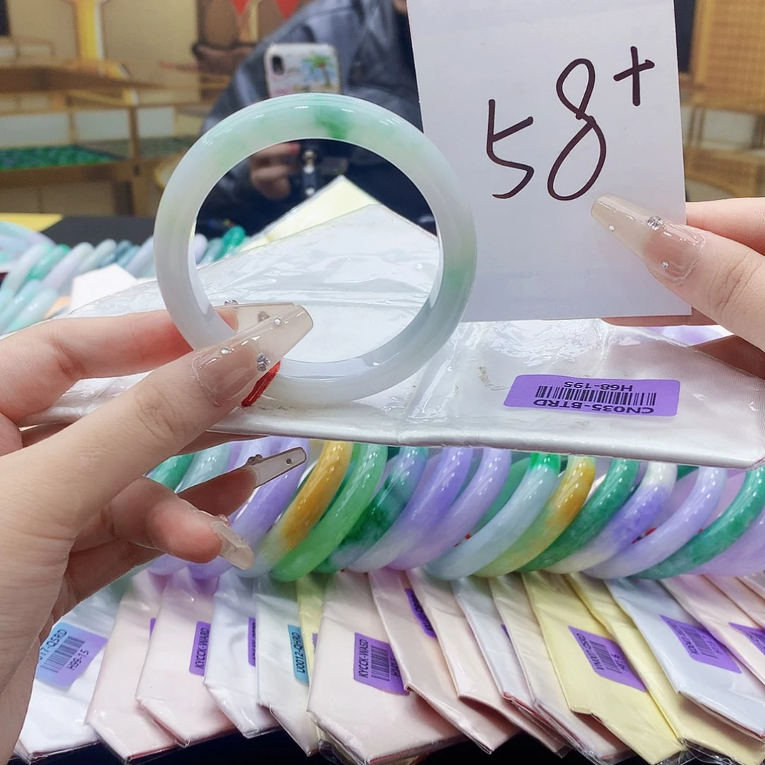 翡翠未镶嵌手镯uu