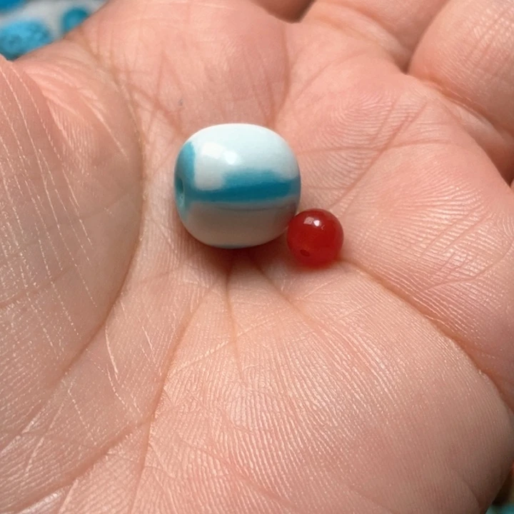颈饰未镶嵌南红玛瑙
