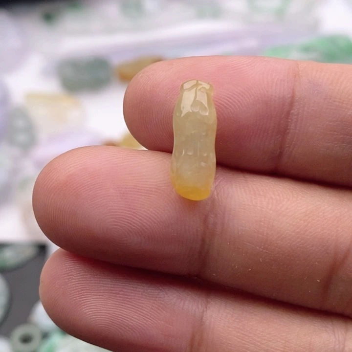 你***5翡翠未镶嵌吊坠(不含链)