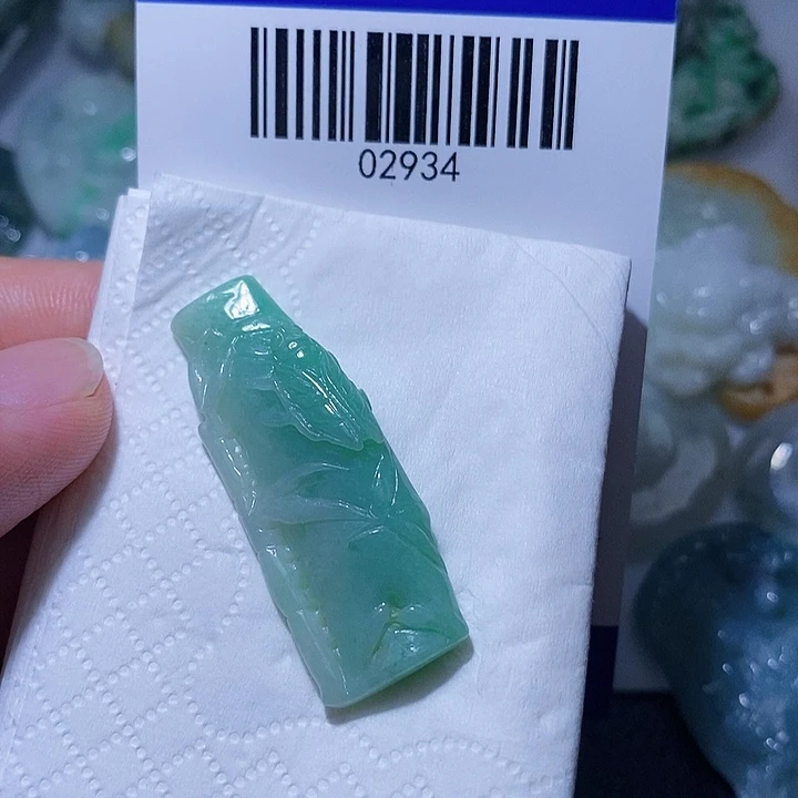 翡翠未镶嵌颈饰天光墟翡翠市场现金代购