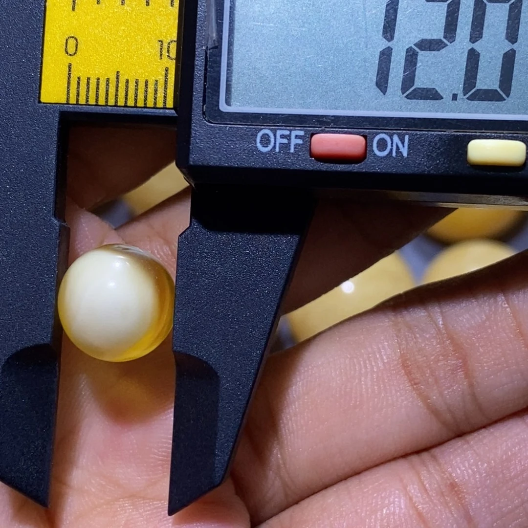 未镶嵌蜜蜡珠宝奇石