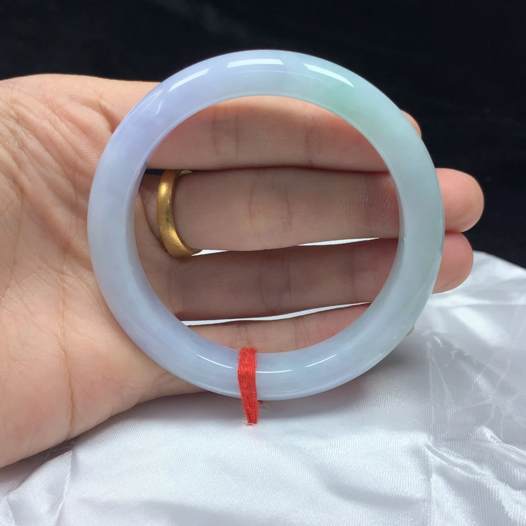 翡翠未镶嵌手镯（圆镯）54.6