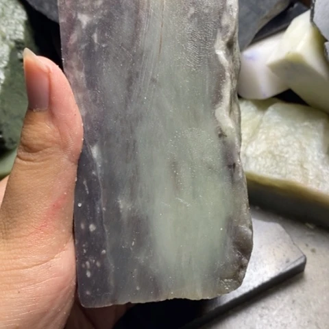 未镶嵌和田玉（糖玉）挂件青*