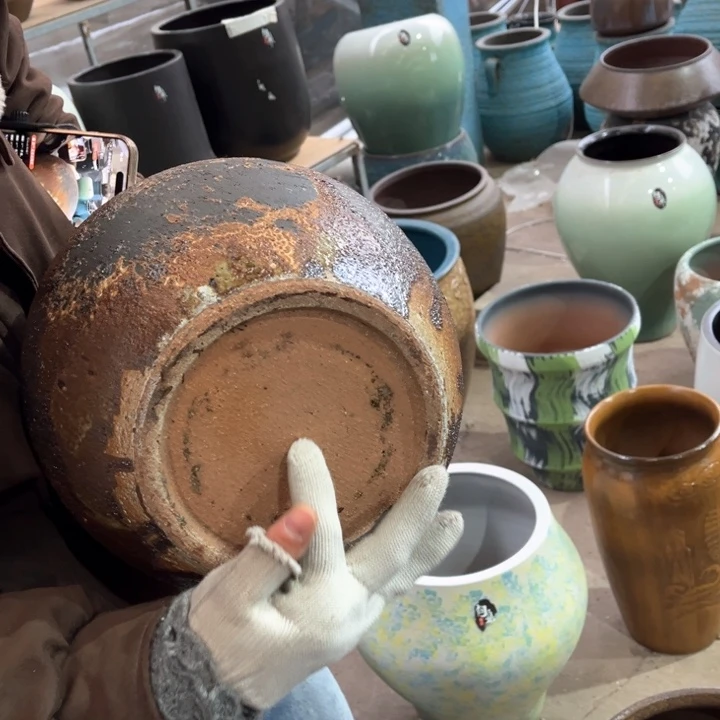 无孔 高29 口16。