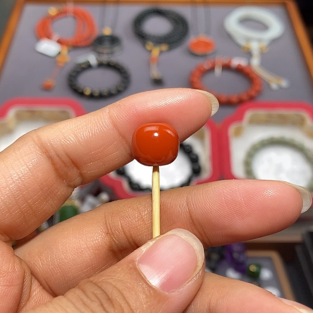 雅***y南红玛瑙未镶嵌手链