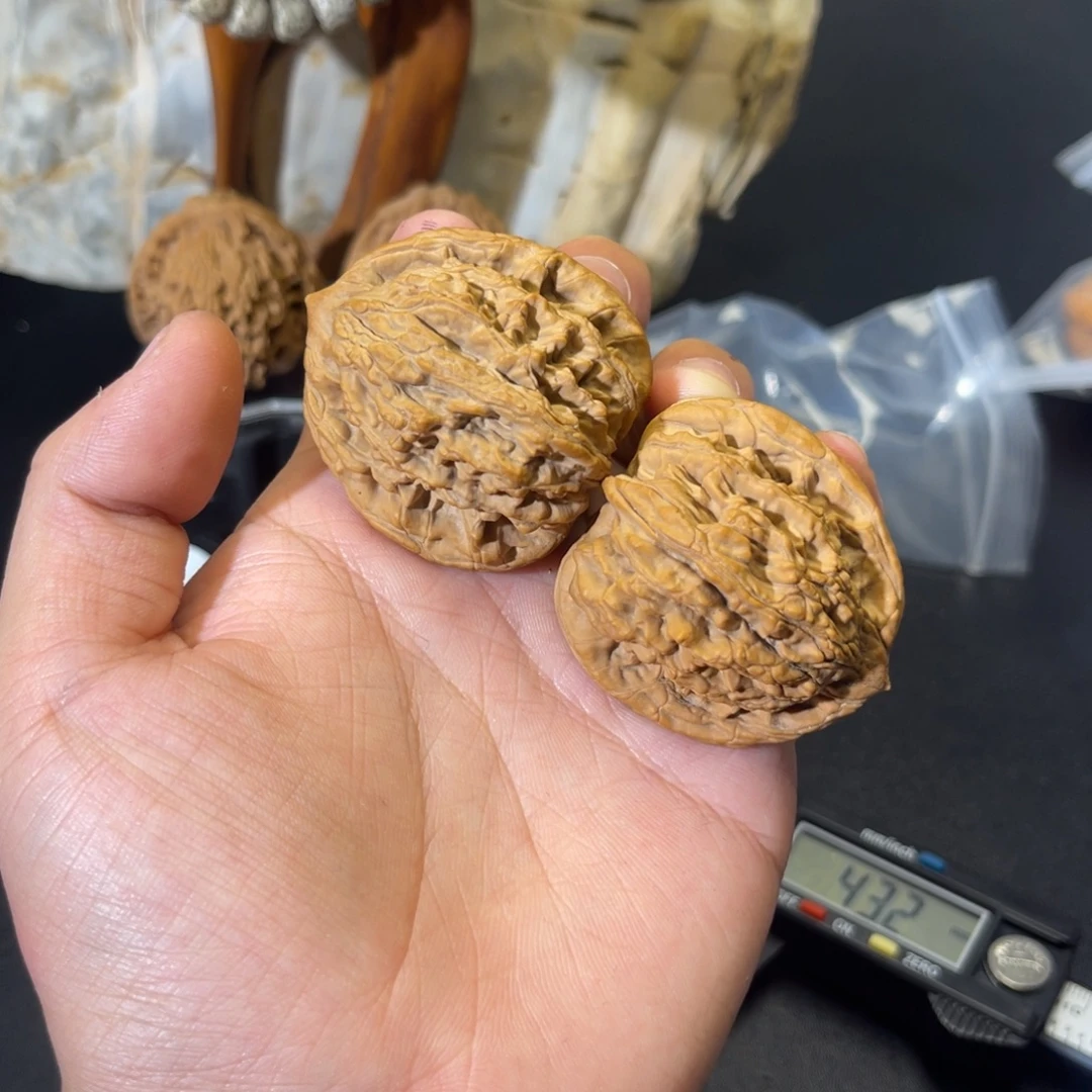 把件文玩核桃全品三角虎
