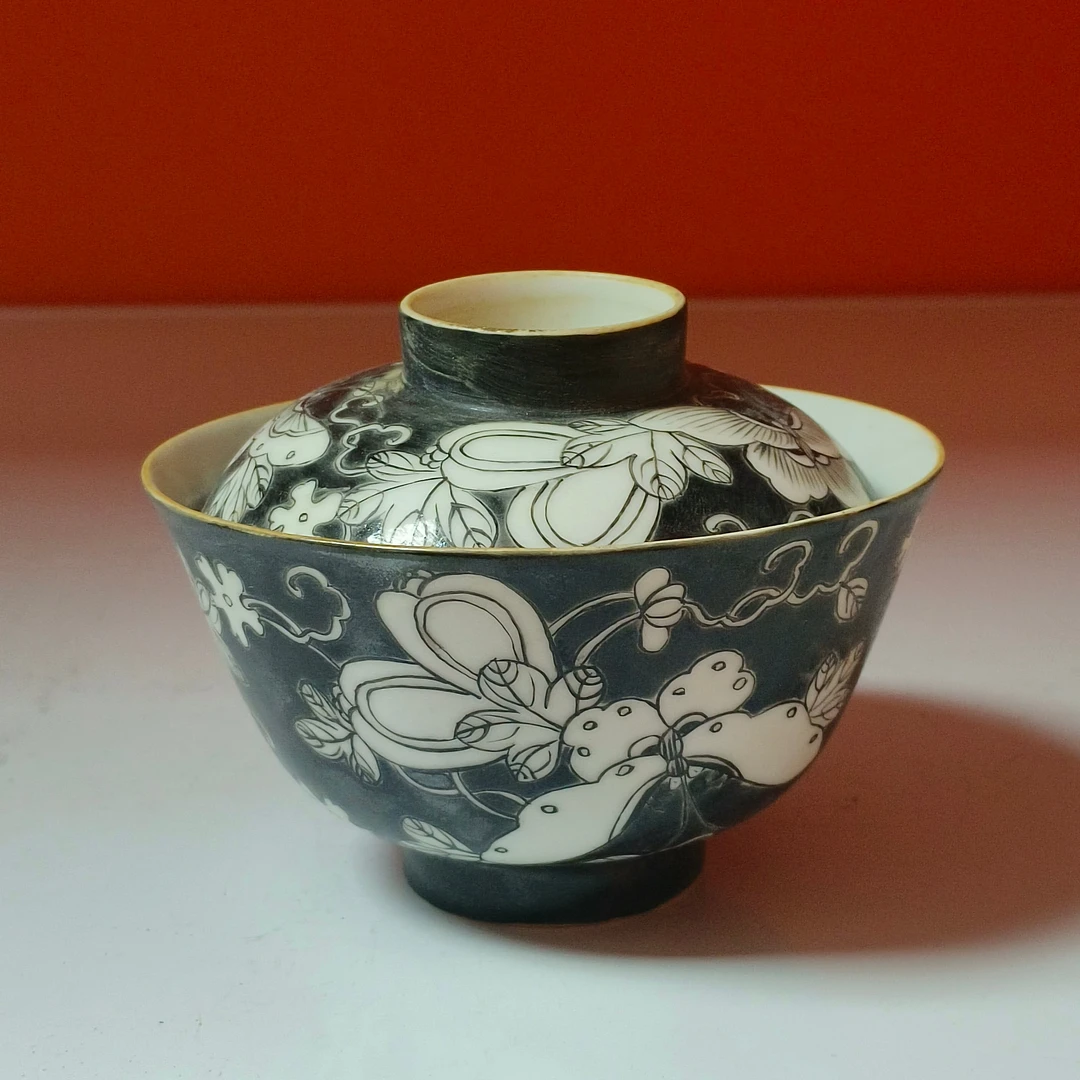 清光绪 墨彩留白瓜蝶纹盖碗