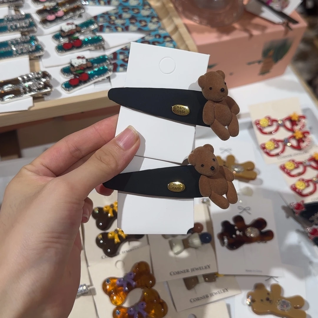 无非金属小熊拜拜一对