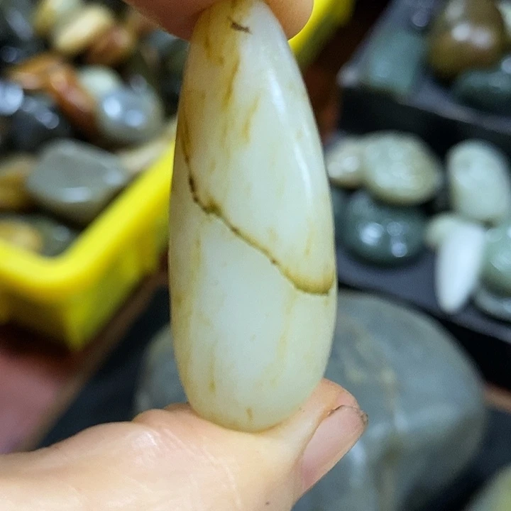 和田玉（糖玉）未镶嵌挂件