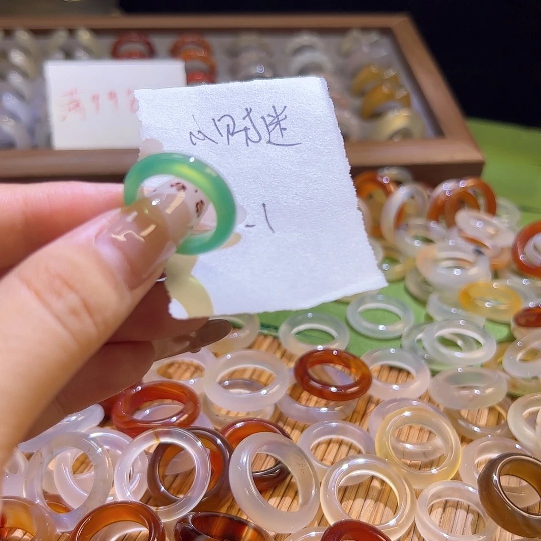 ****迷未镶嵌戒指玛瑙/玉髓