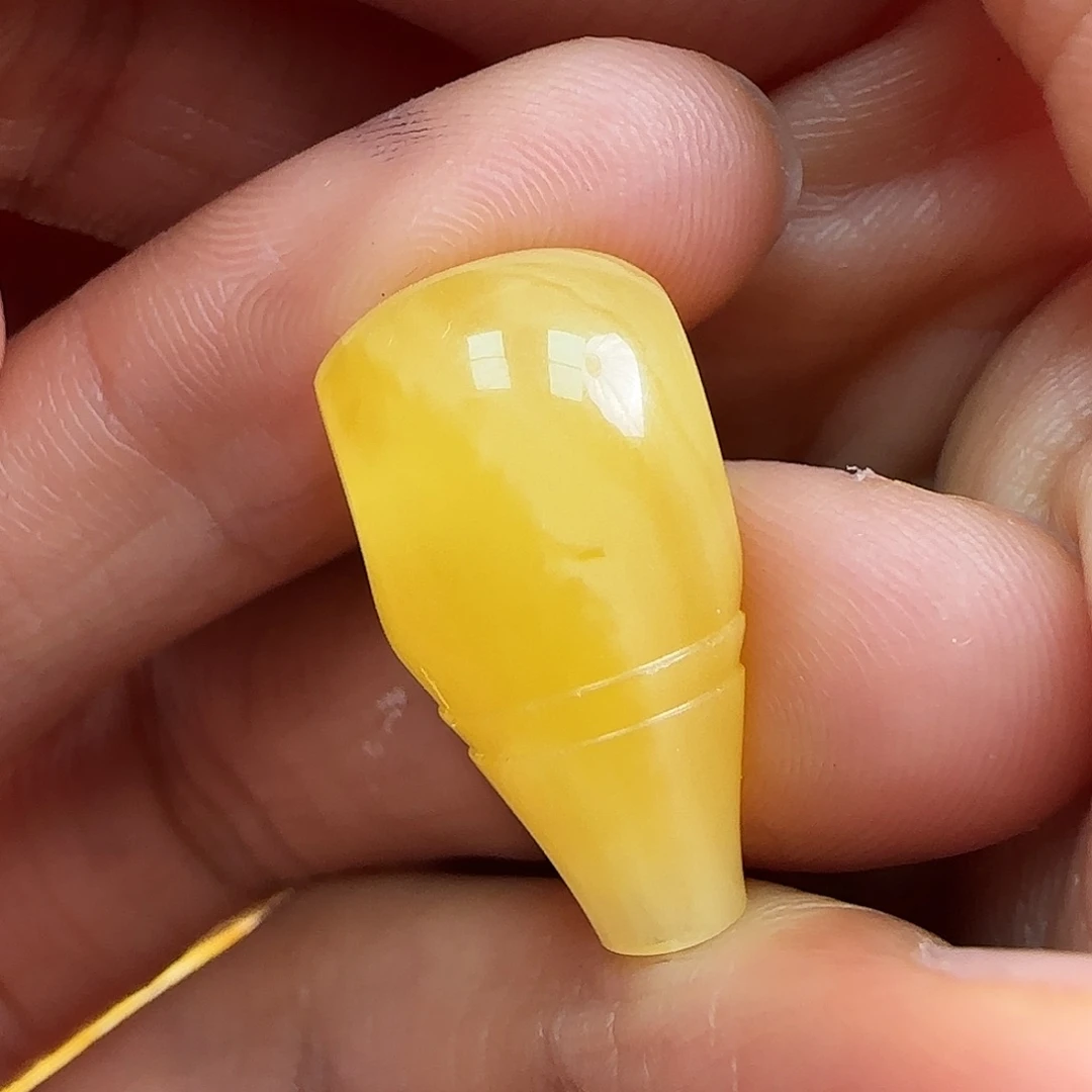 蜜蜡未镶嵌珠宝奇石