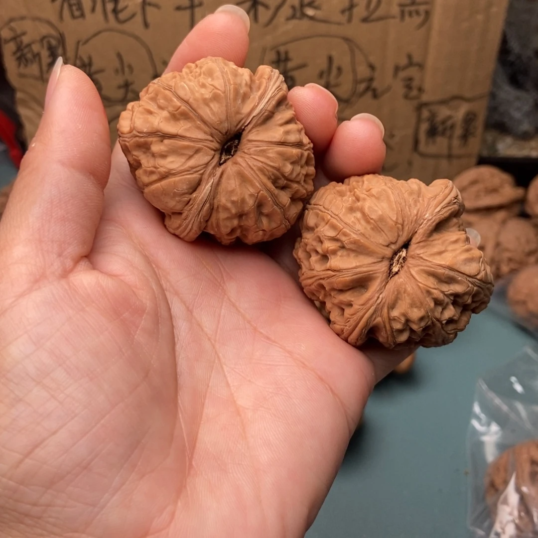 ****人文玩核桃吊坠元宝14