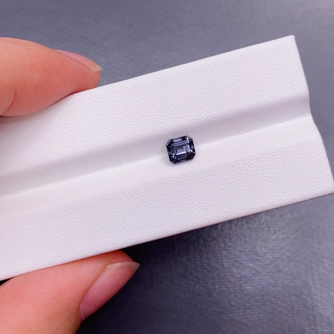 裸石尖晶石0.9克拉