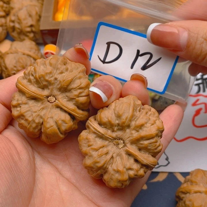 ****核桃蛤蟆头核桃40