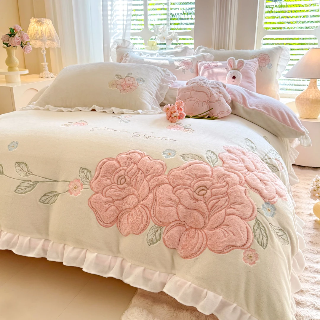 刺绣贴布绣A类牛奶绒婴儿绒四件套速暖短绒被套床单床上用品套件4