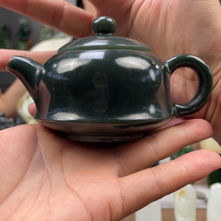 雪***姐和田玉未镶嵌挂件和田玉茶壶未镶嵌