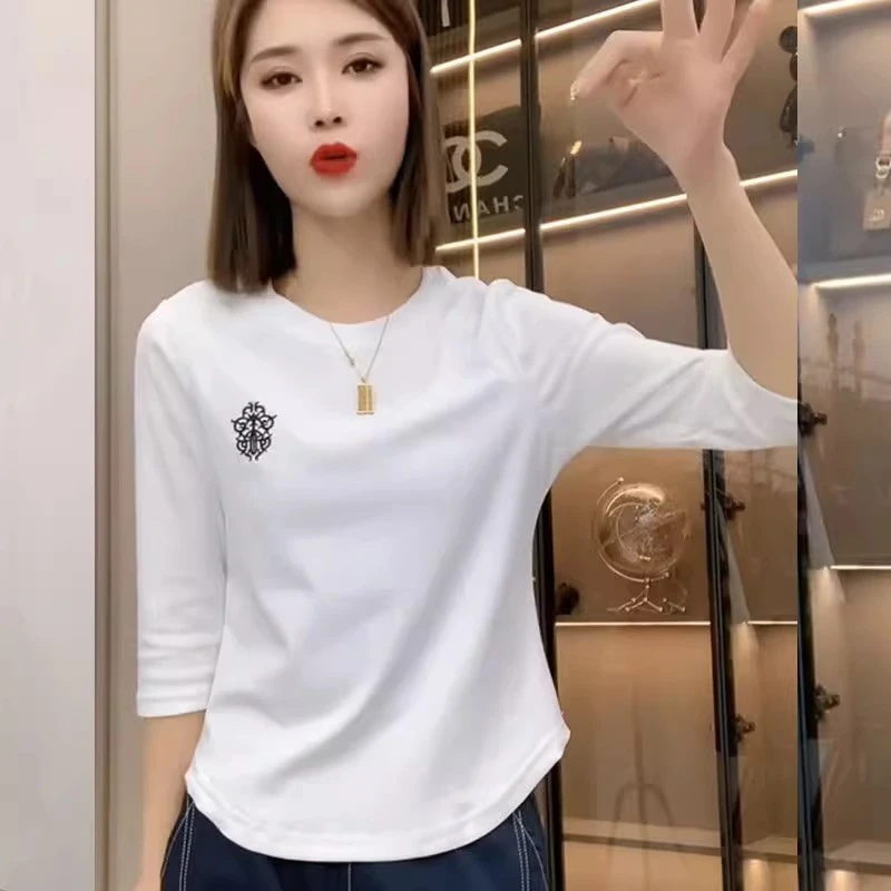 七分袖T恤女爆款休闲春秋高级感刺绣气质百搭修身显瘦圆领上衣潮