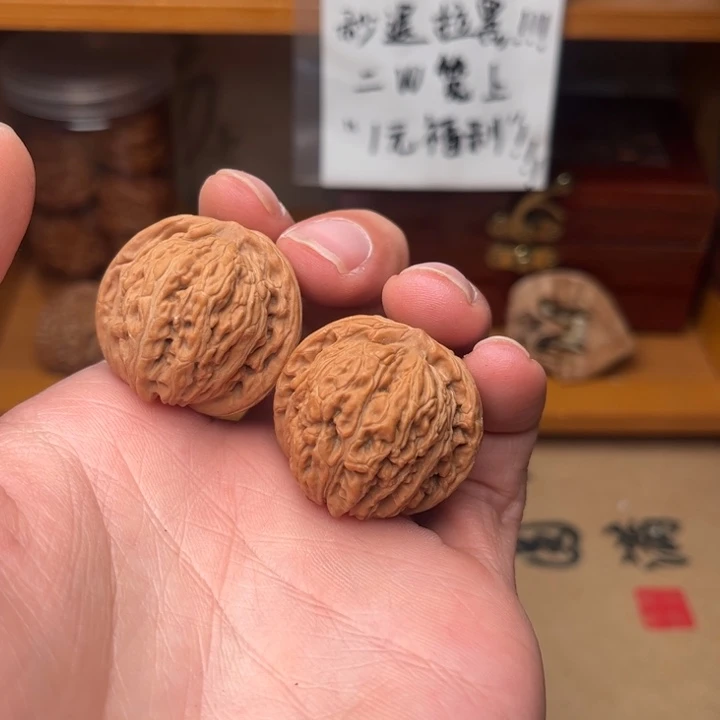 文玩核桃吊坠四座楼
