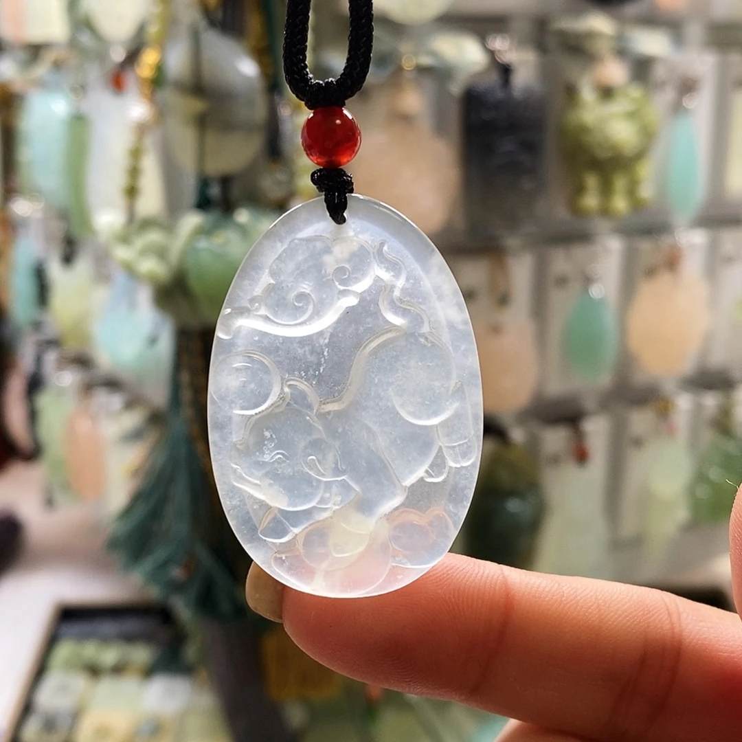 蛇纹石玉未镶嵌颈饰