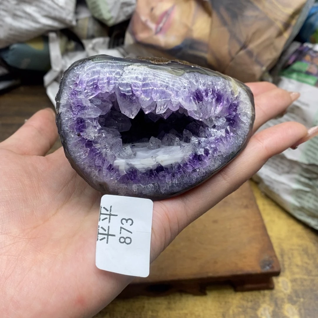 紫晶乌拉圭未镶嵌