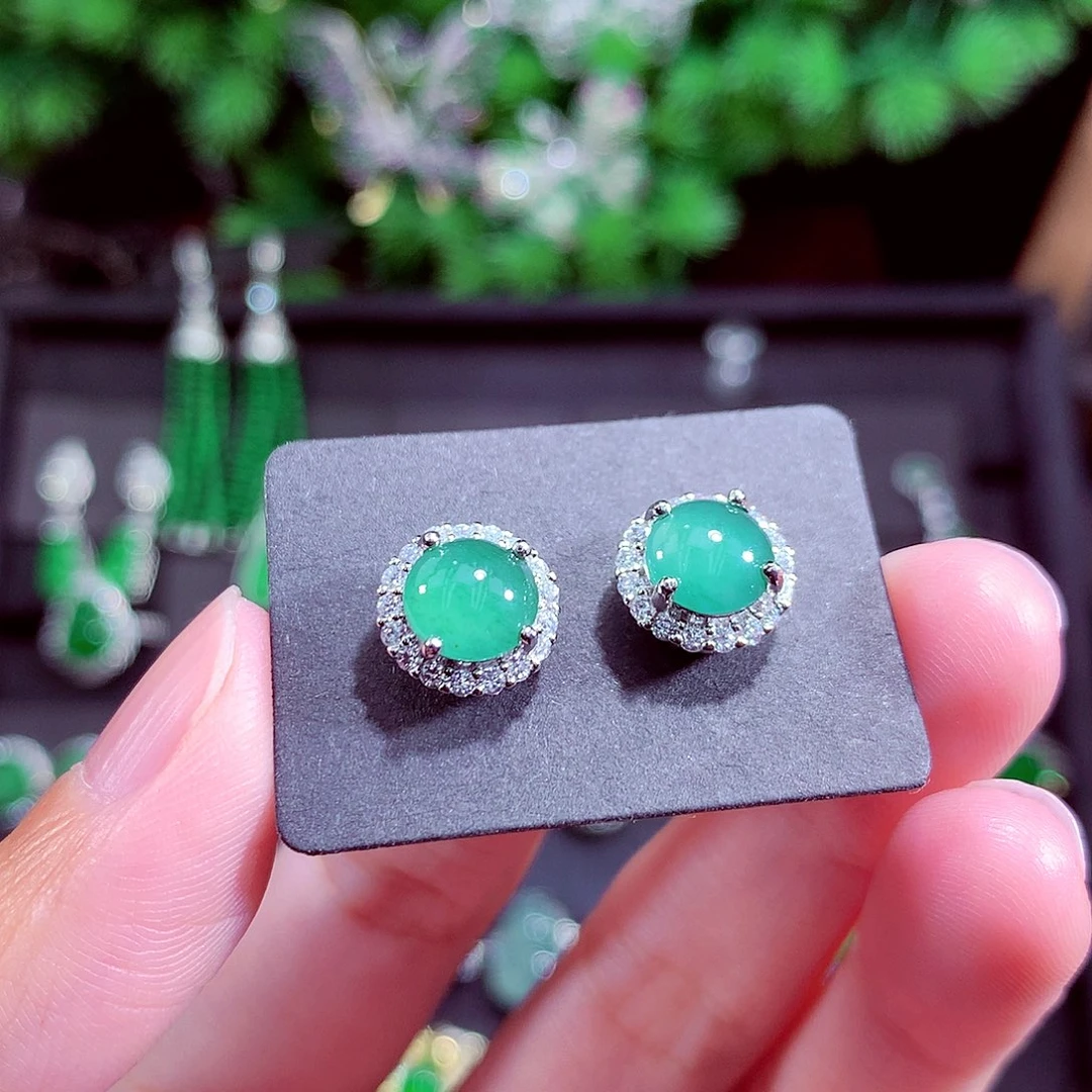 颈饰未镶嵌翡翠天然