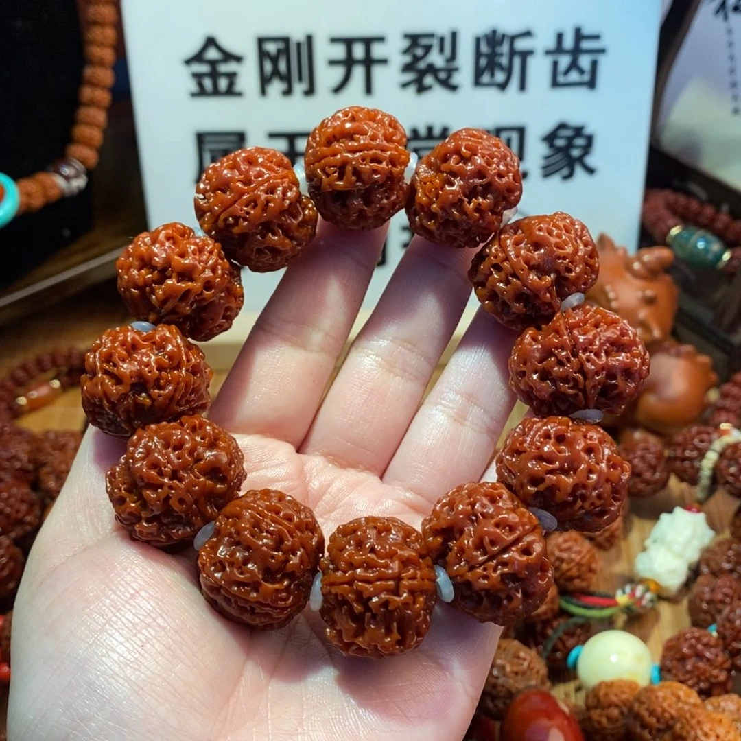 金刚菩提吊坠245瓣素肉