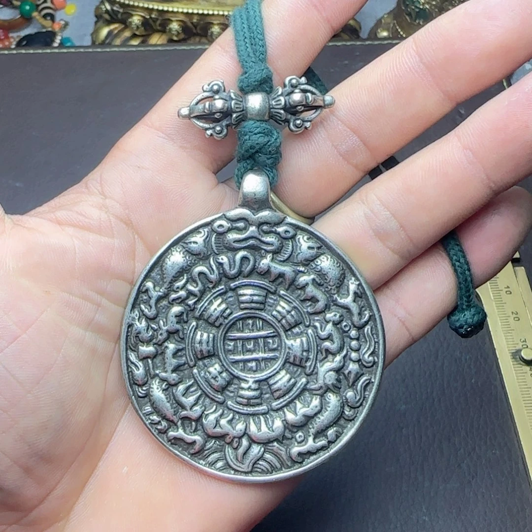 欣****核桃手串/手链好的就喜欢吃出结果的衣服