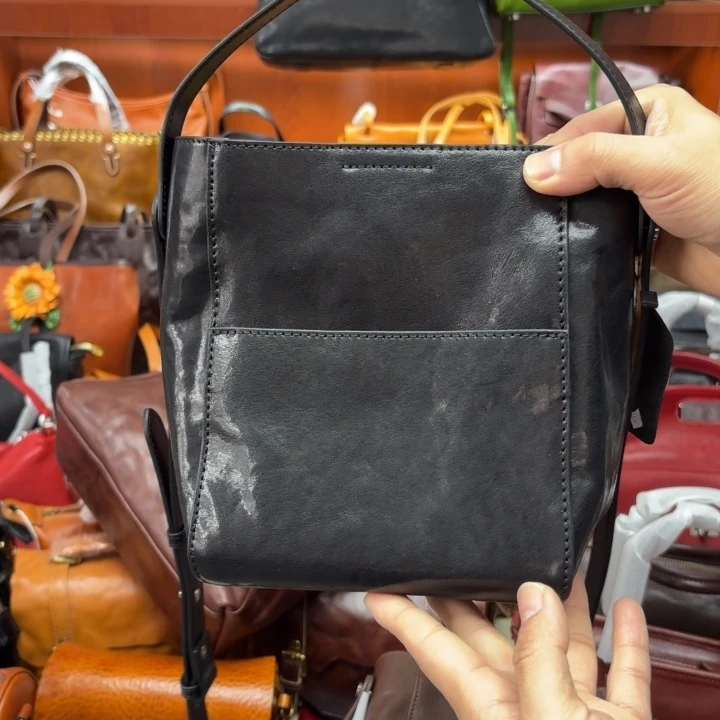 头层牛皮黑色水晶植鞣水桶