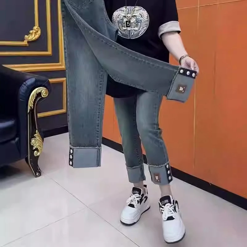 高腰显瘦大码女装窄版直筒牛仔裤秋季新款洋气百搭九分烟管裤子