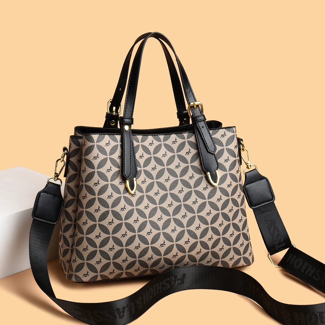 新版时尚百搭轻奢潮流女士单肩斜挎包2116圆圈小鹿黑