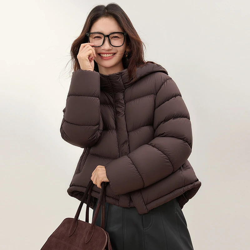 2406【女乔专享】朗文斯汀连帽短款鹅绒羽绒服DZMA5509A02406