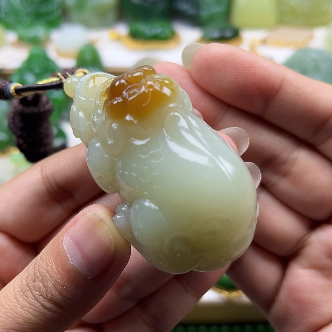 颈饰未镶嵌和田玉