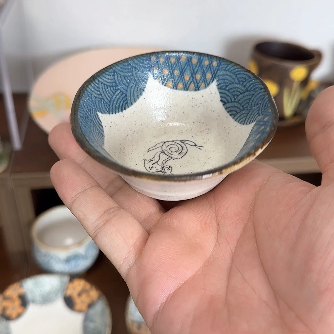 茶盏哈哈哈哈哈哈。