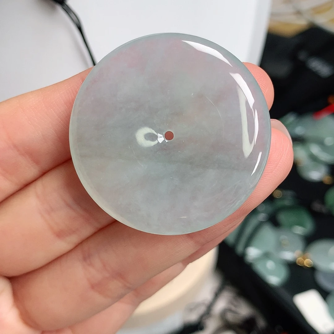 翡翠颈饰未镶嵌平安