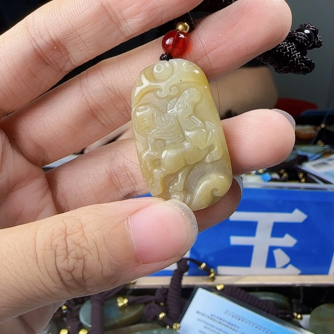 和田玉未镶嵌挂件