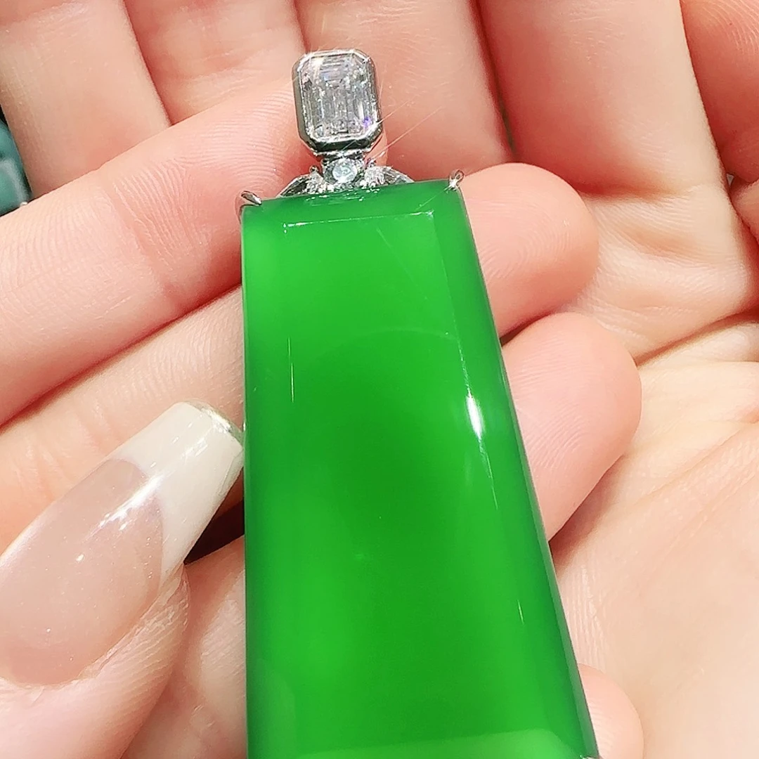 玛瑙/玉髓吊坠未镶嵌