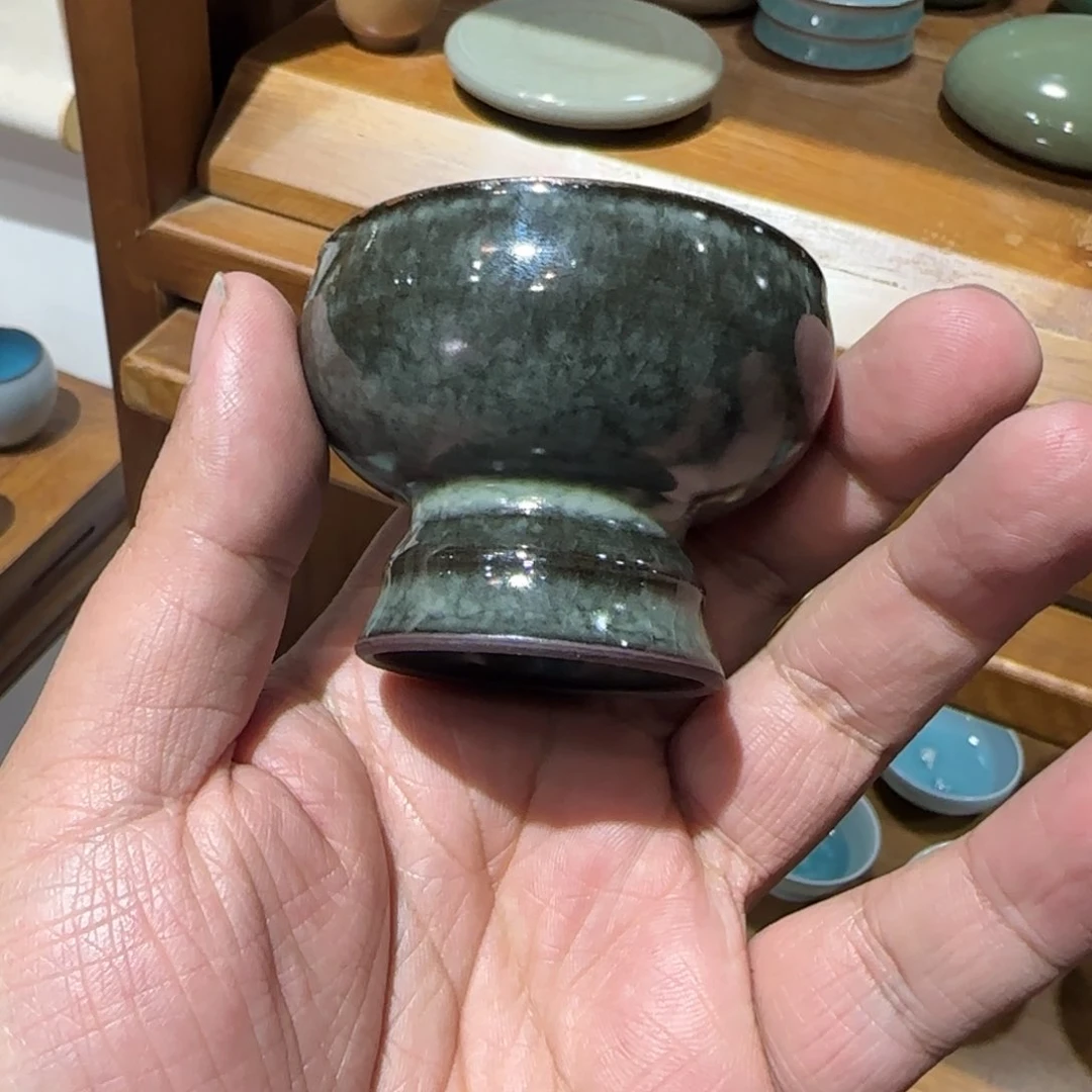 明*堂我也是一个人在外面吃的啊我也是想