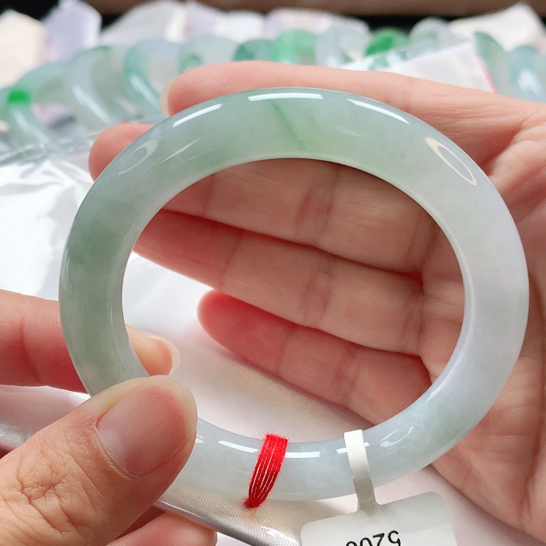 翡翠未镶嵌手镯54圆