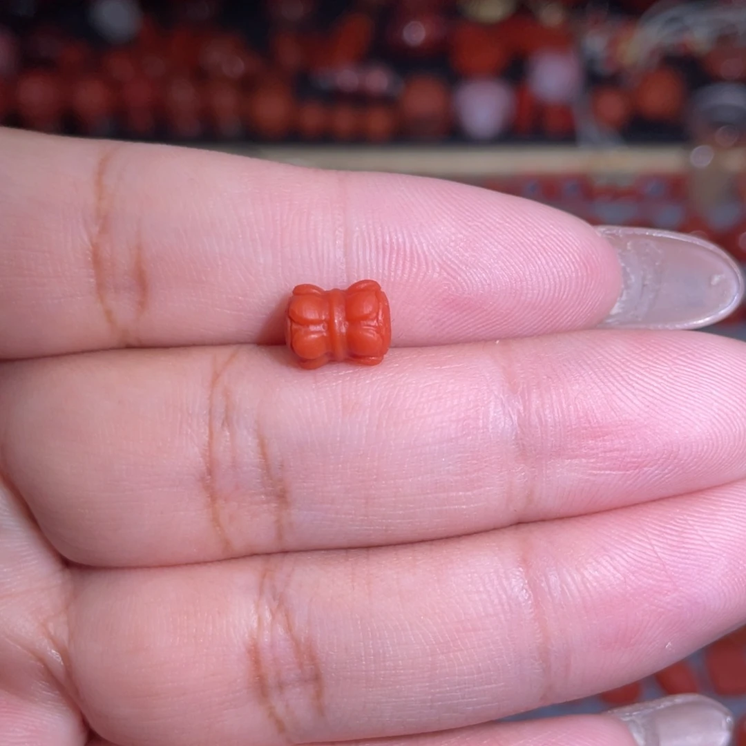 南红玛瑙并蒂莲未镶嵌