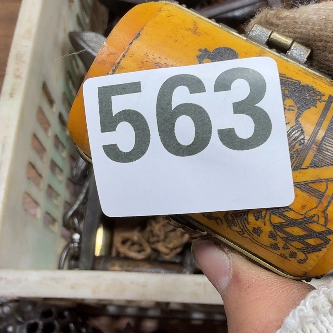 @***篇一物一图，工艺品。