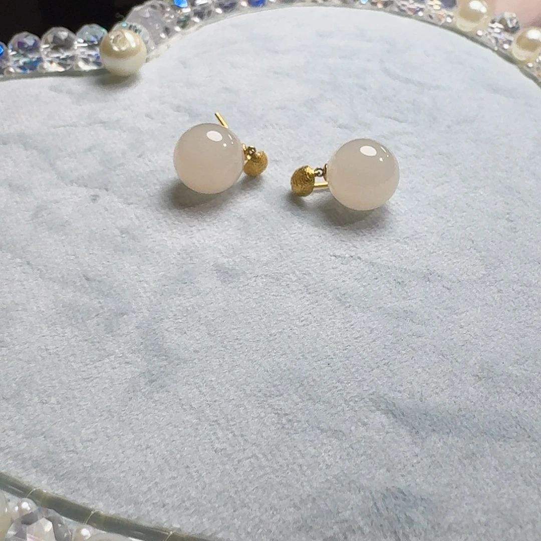 ****柔和田玉18K金镶嵌耳钉卡10圆珠耳钉款