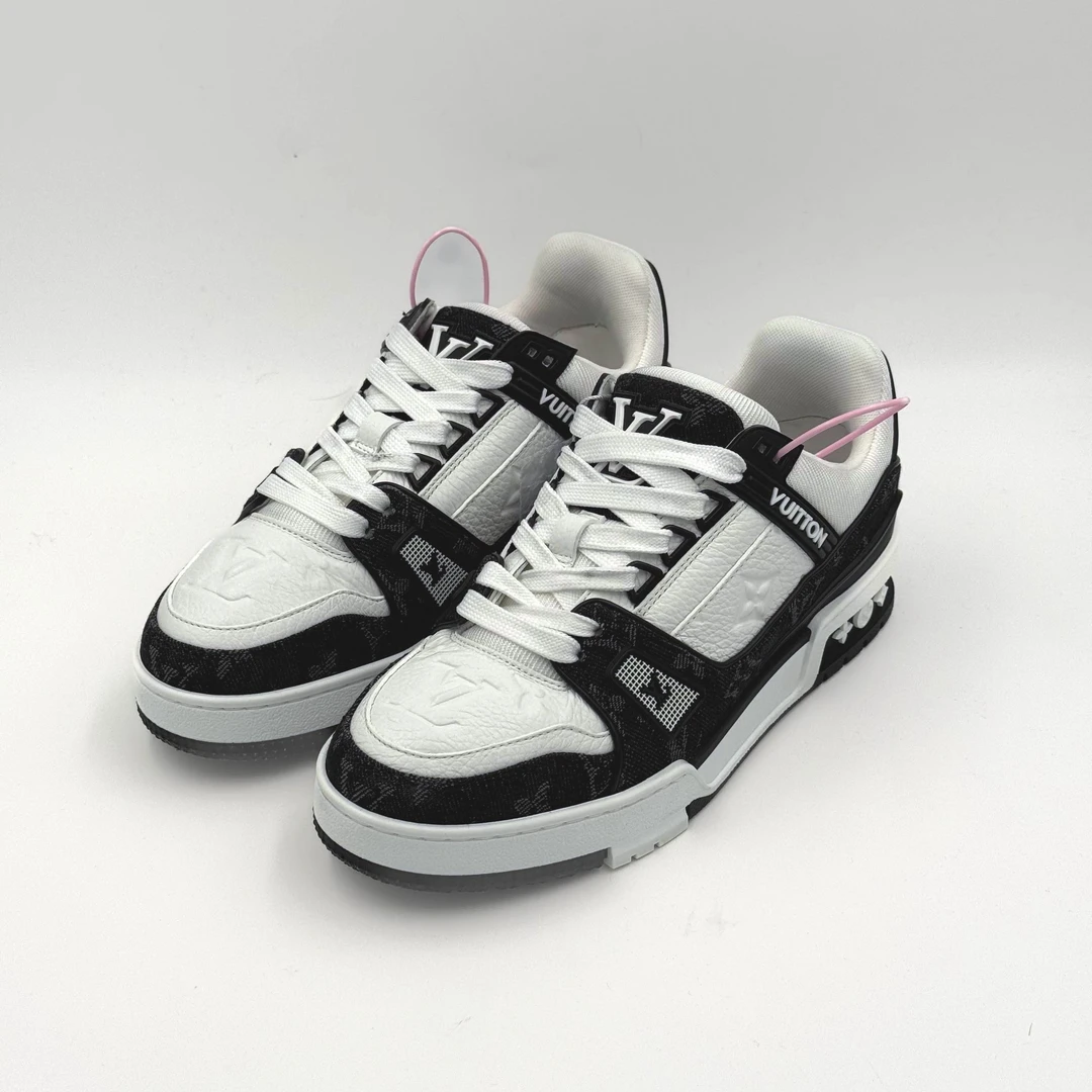 99新 LouisVuitton/路易威登 Trainer 新款黑白牛仔/36码/DM0189