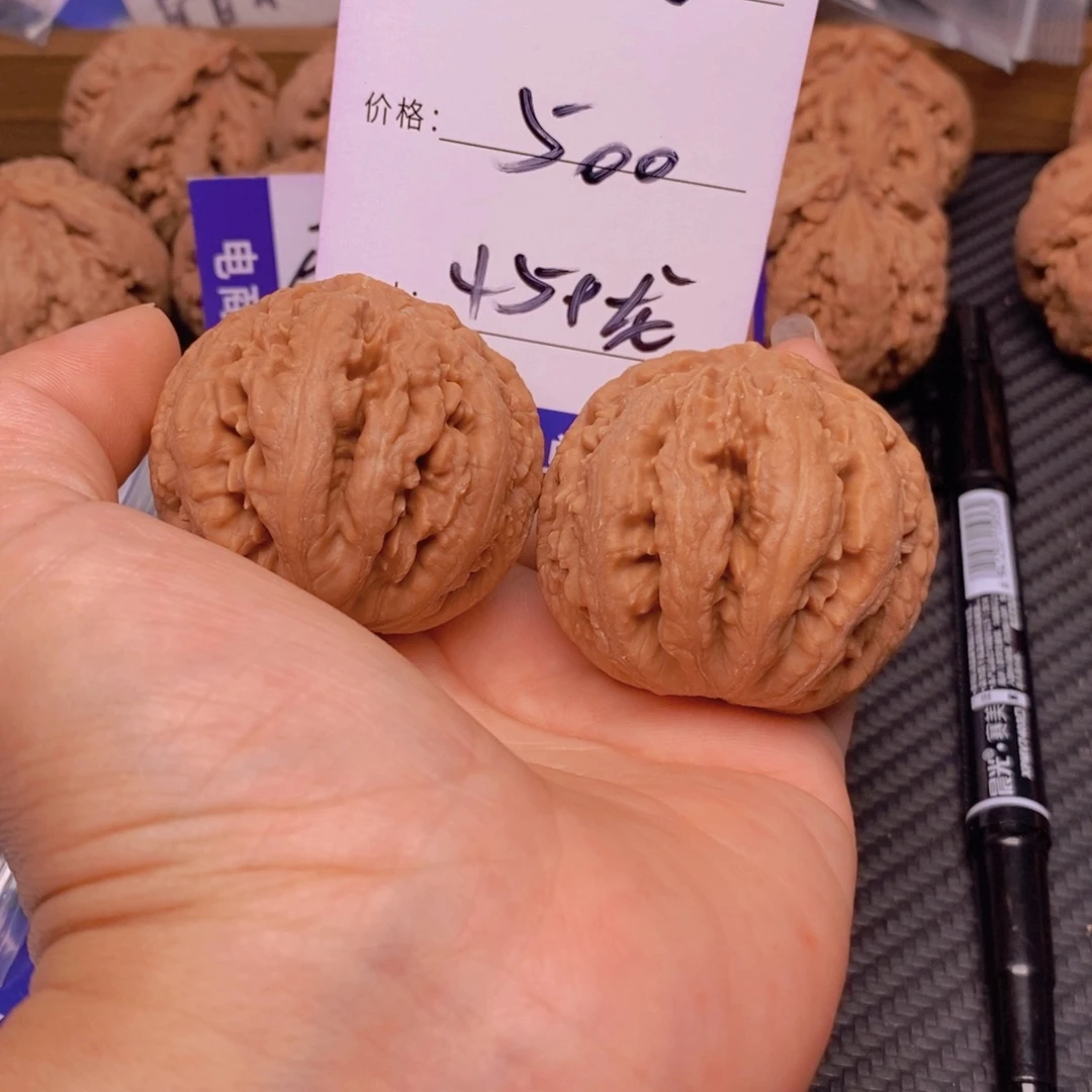 白***樵文玩核桃霸王龙核桃